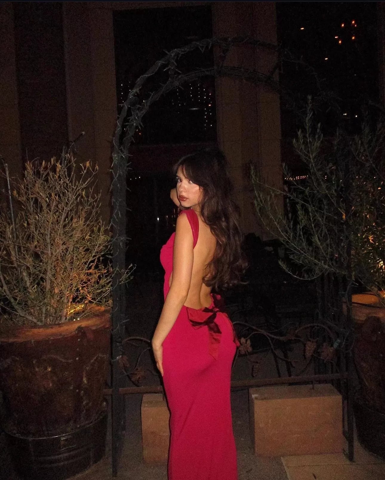 Wcoumq | Red Backless Suspender Maxi Dress with Slim Fit and Hip-Covering Design