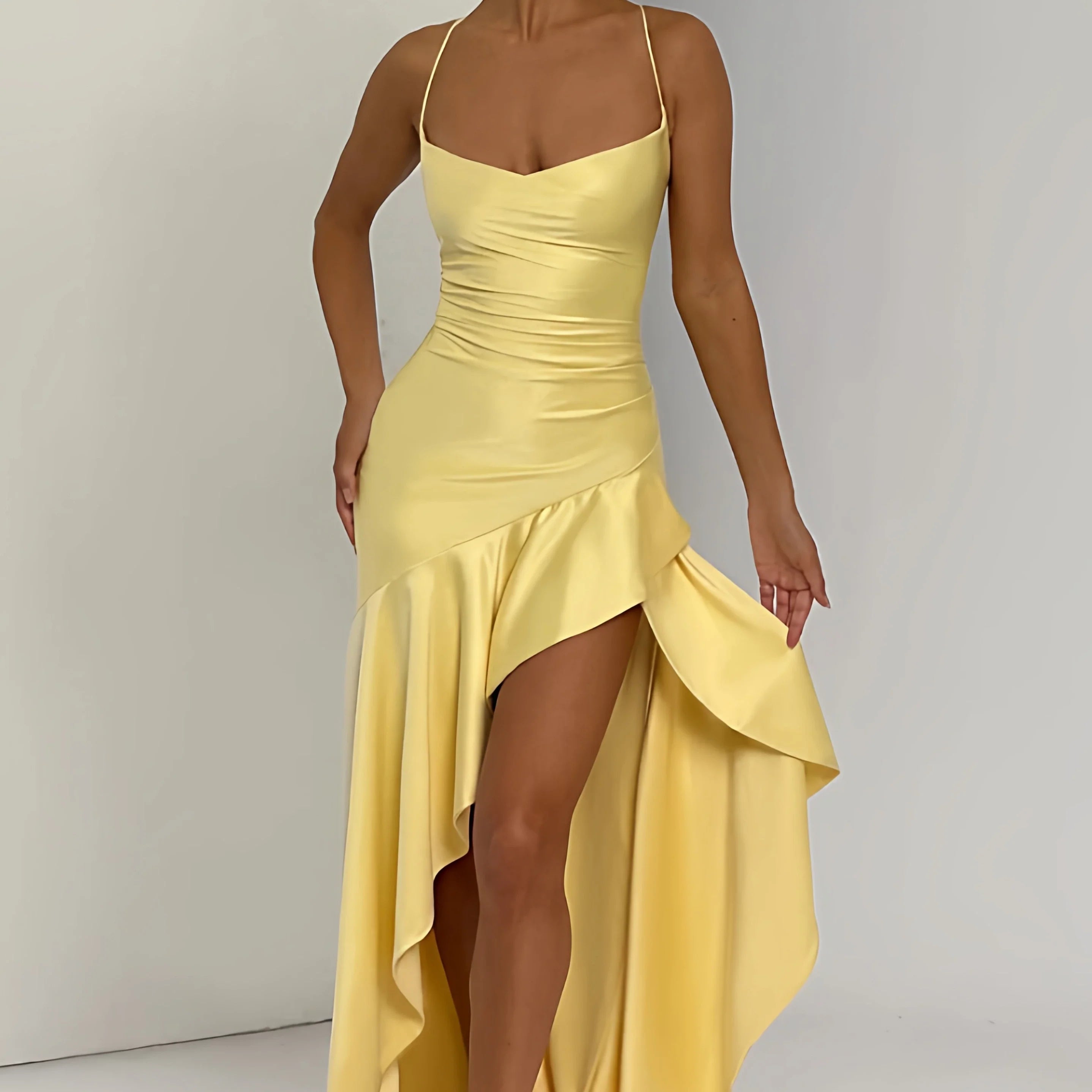 Wcoumq | Ruffled Slit Backless Maxi Dress with Waist-Enhancing Design