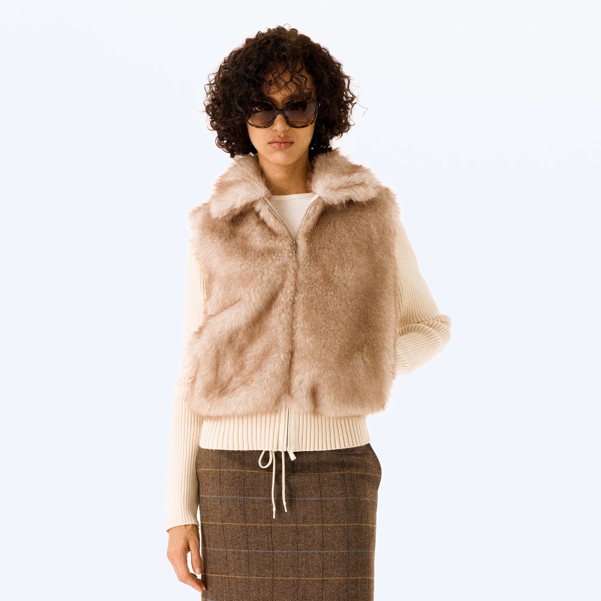 Wcoumq | Two-Way Detachable Retro Velvet-Like Woolen Short Coat Vest with Eco-Friendly Fur Lapel – Stylish Women’s Versatile Outerwear